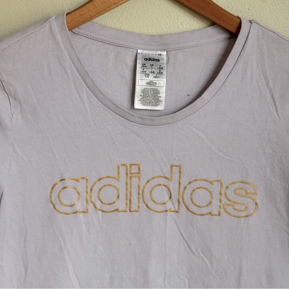 Adidas purple tee short sleeve with metallic gold - Picture 3 of 5